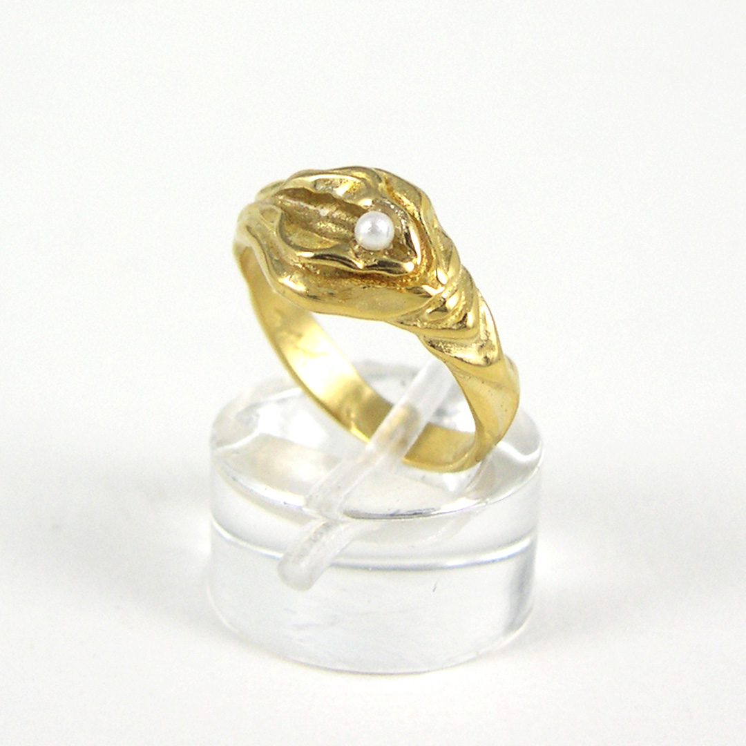 Yoni Ring with Pearl-Gold - Jane Iris Designs